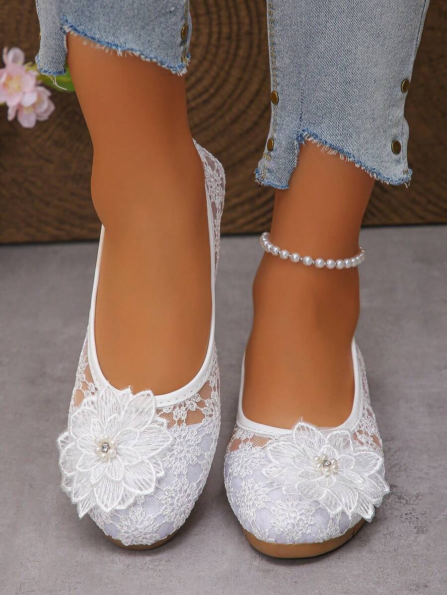 Petunia - Bailarinas elegantes con encaje y flor con perlas
