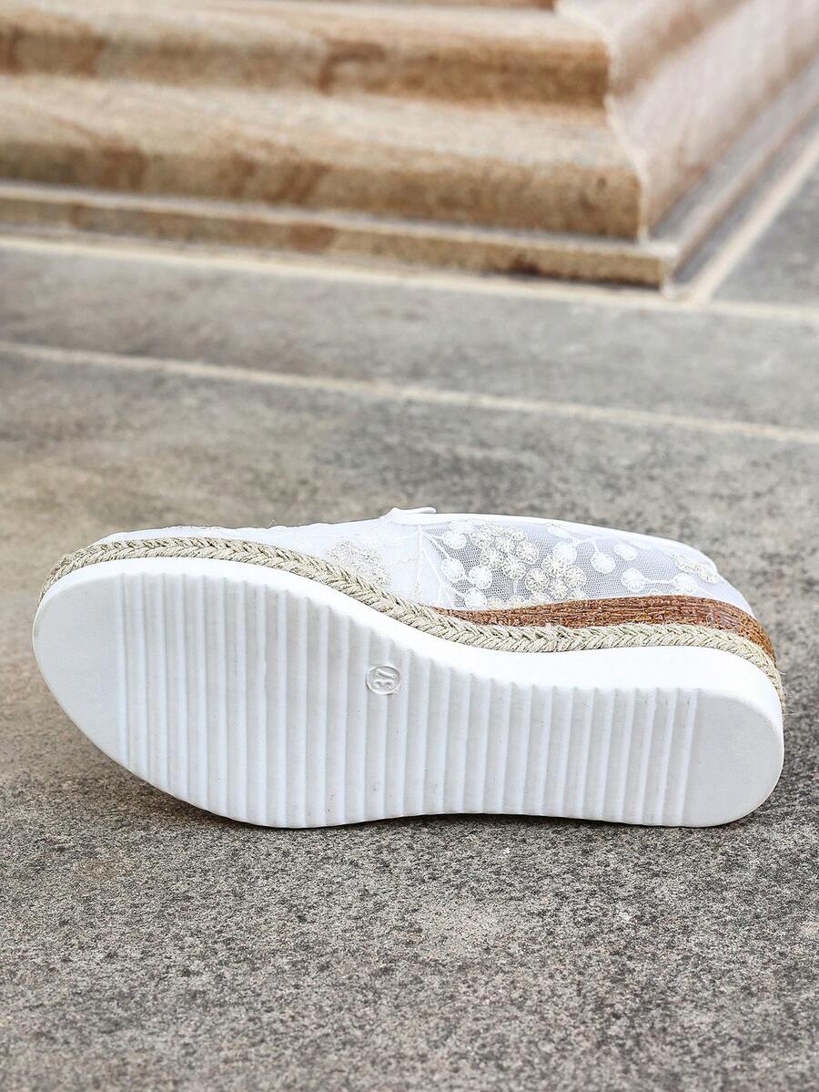 Mimosa - Baskets en Mesh Brodé Slip-On