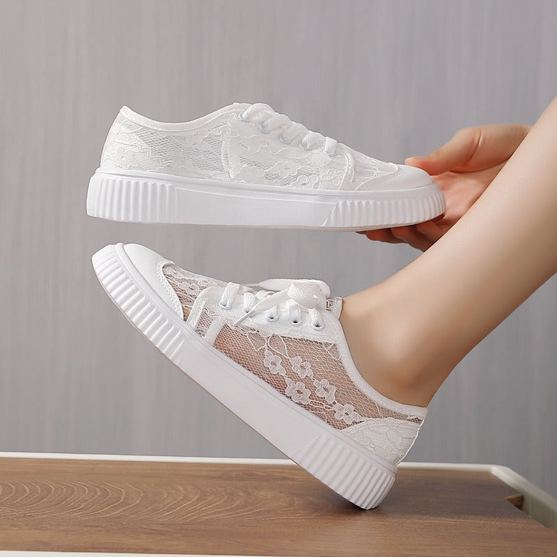 Flore - Baskets en Dentelle à Lacets