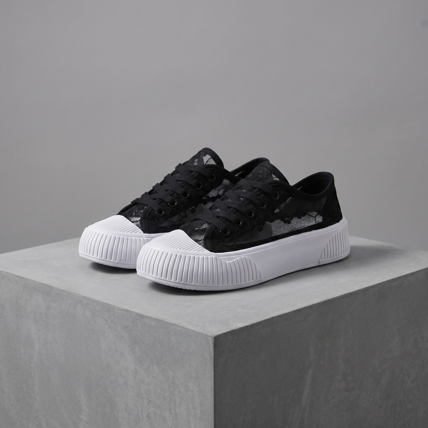 Flore | Baskets en Dentelle à Lacets