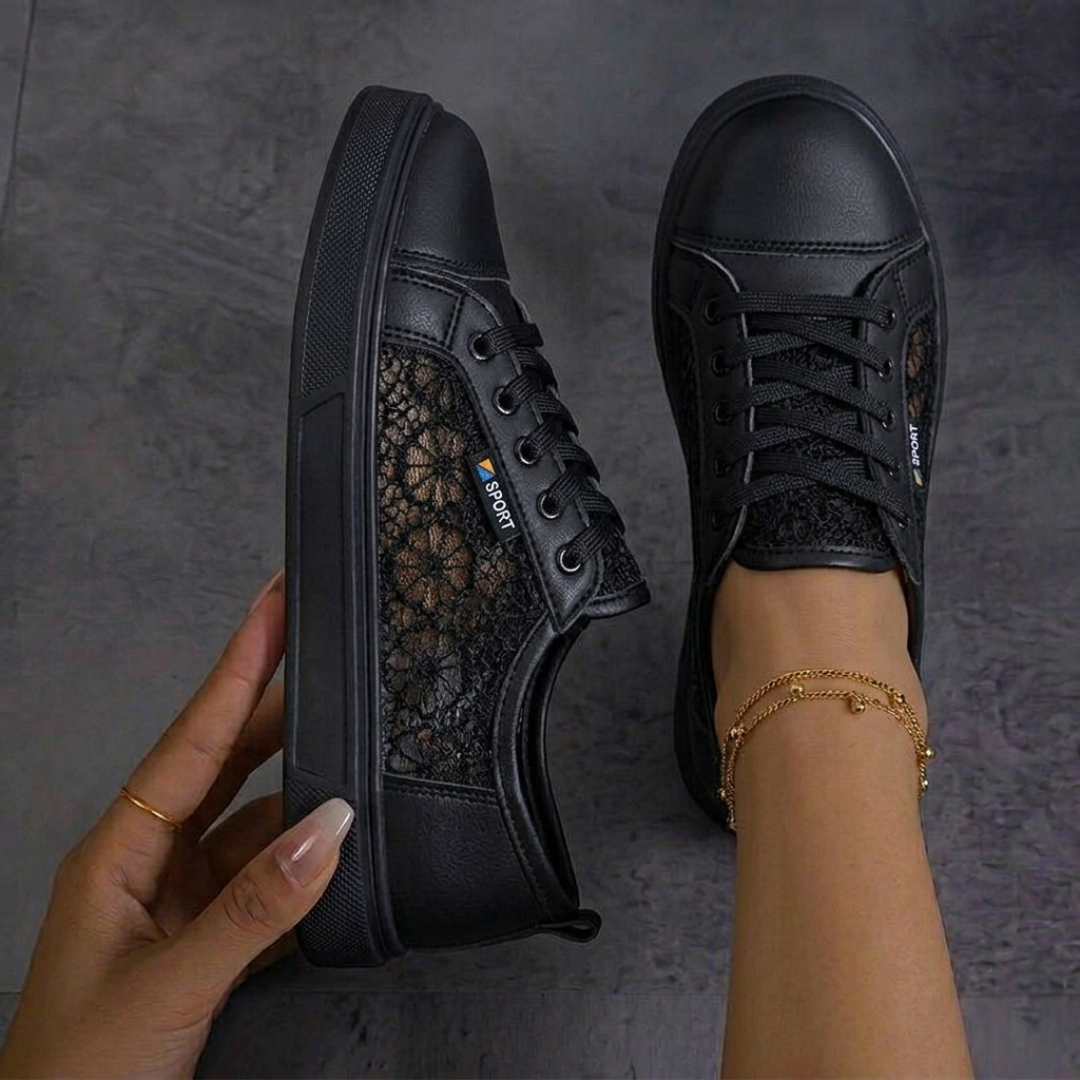 Lace - Baskets en Dentelle Florale à Lacets
